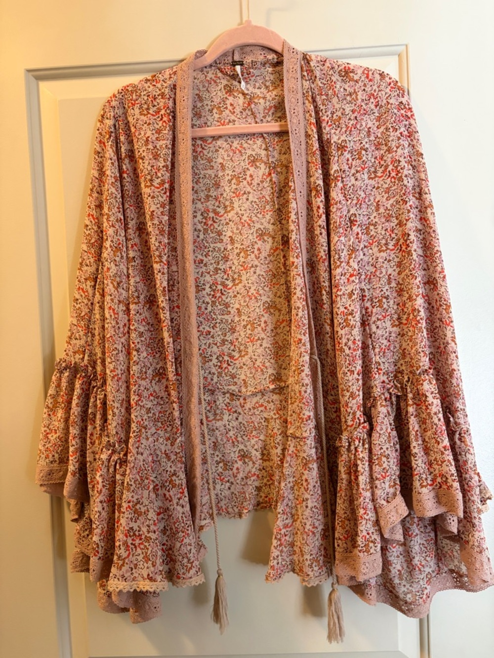 Free People Lola Printed Kimono - Pink Floral oversized/ Size Med - Picture 2 of 7
